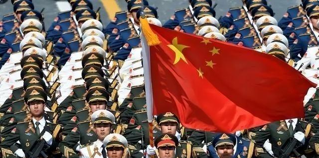 知道害怕了吗！大陆在93大阅兵时邀请国民党老兵观看阅兵，岂料消息发出不到24小时