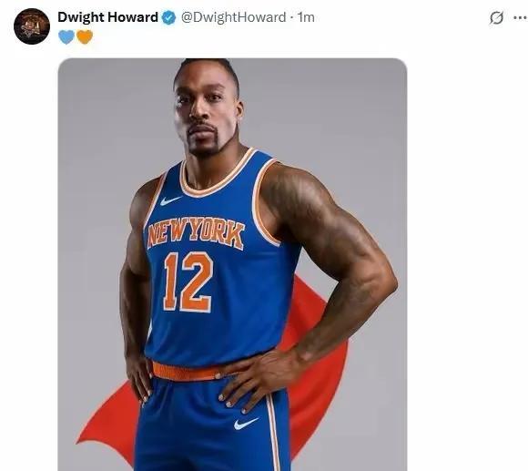 前NBA著名球星“魔兽”霍华德真是太有意思了！今天尼克斯在客场以121：130输