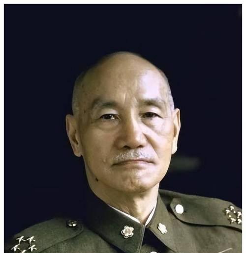 四川军阀杨森手下有个师长，名叫王缵绪。这个人很有创意，意识也很超前，他为了向杨森