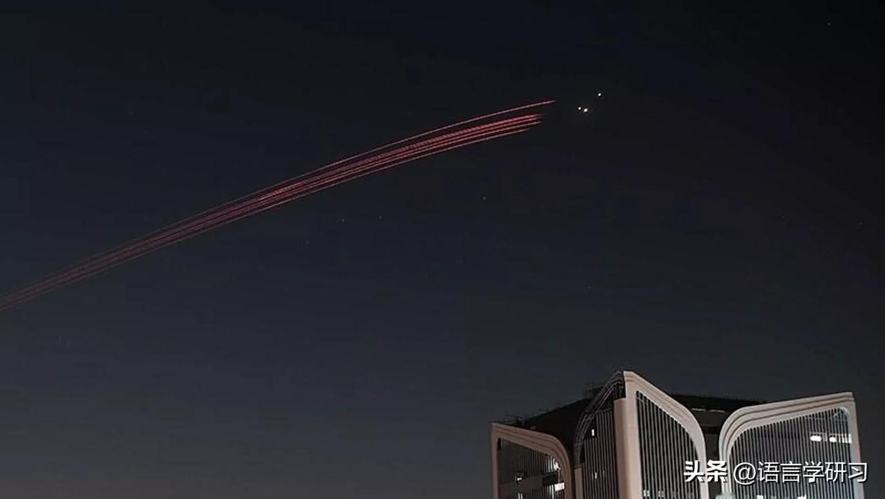 阿联酋国防部：防空系统拦截两架来自伊朗的无人机据阿联酋国防部消息，该国防空系