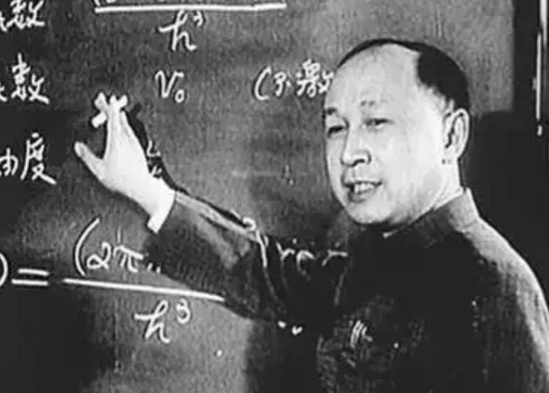 钱学森出的考试题有多难？他的学生没一个不怕他的！只要是他出的试卷，就算是开卷考试