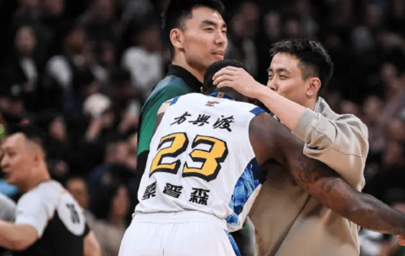 缺谁谁尴尬！辽宁为什么可以在主场爆冷击败卫冕冠军广厦？我认为有一个很关键点就是因