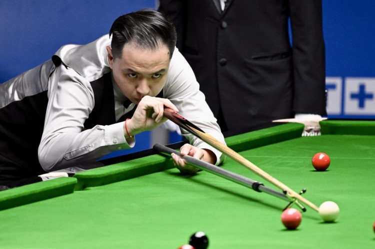 斯诺克大师赛16进8轮次: 肖国栋6-2战胜马克·塞尔比, 晋级八强
