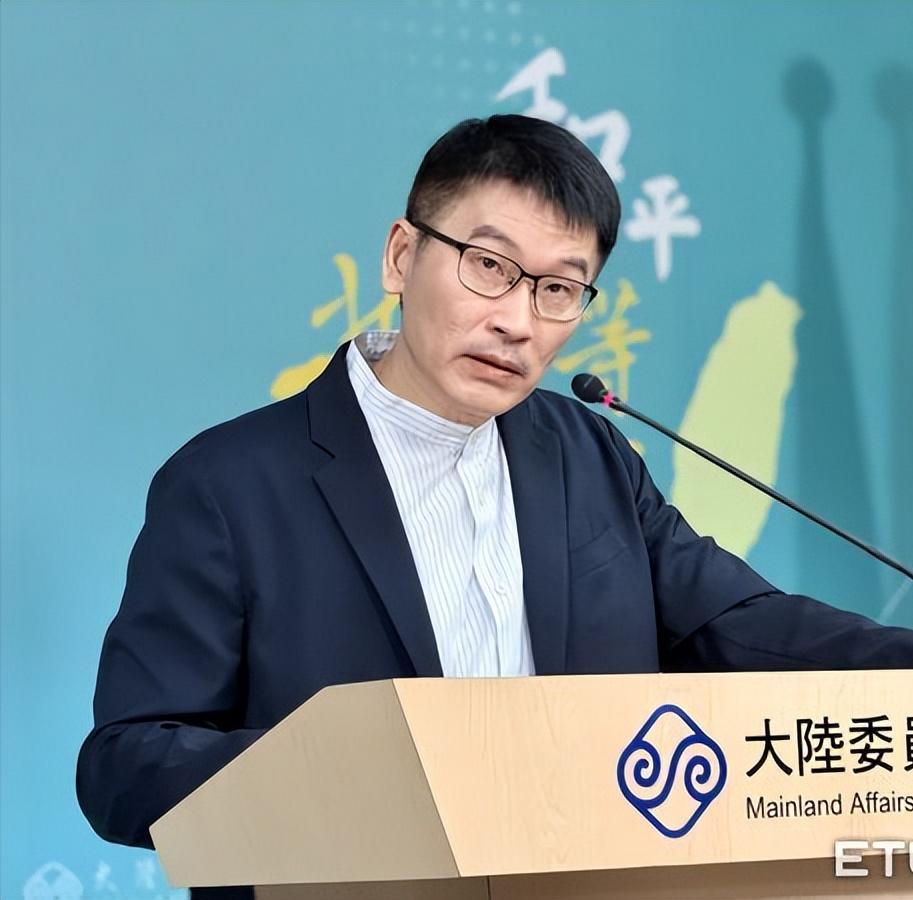 通报案例遭质疑真假，陆委会呛：典型对吹哨者泼脏水台陆委会日前通报2名警察赴大陆