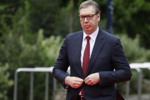 武契奇绝望预警！三国合围塞尔维亚，中国CM400导弹成唯一破局底牌！塞尔维亚彻底