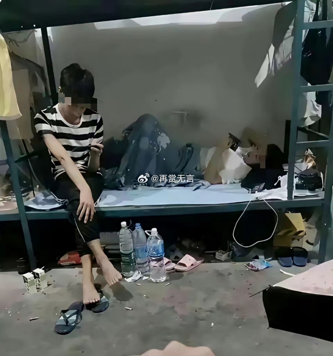 厂里室友总带女朋友回来过夜，跟他说几次都没用，