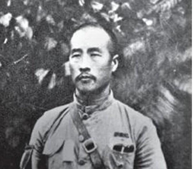 冯玉祥下令调韩复榘精锐部队，韩拒绝，冯大怒。这看似微不足道的小事，却如同