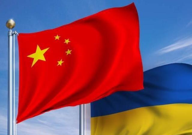 世界上最牛的两个国家，中国和乌克兰。放眼全球，能把一手烂得不能再烂的牌，硬生生打