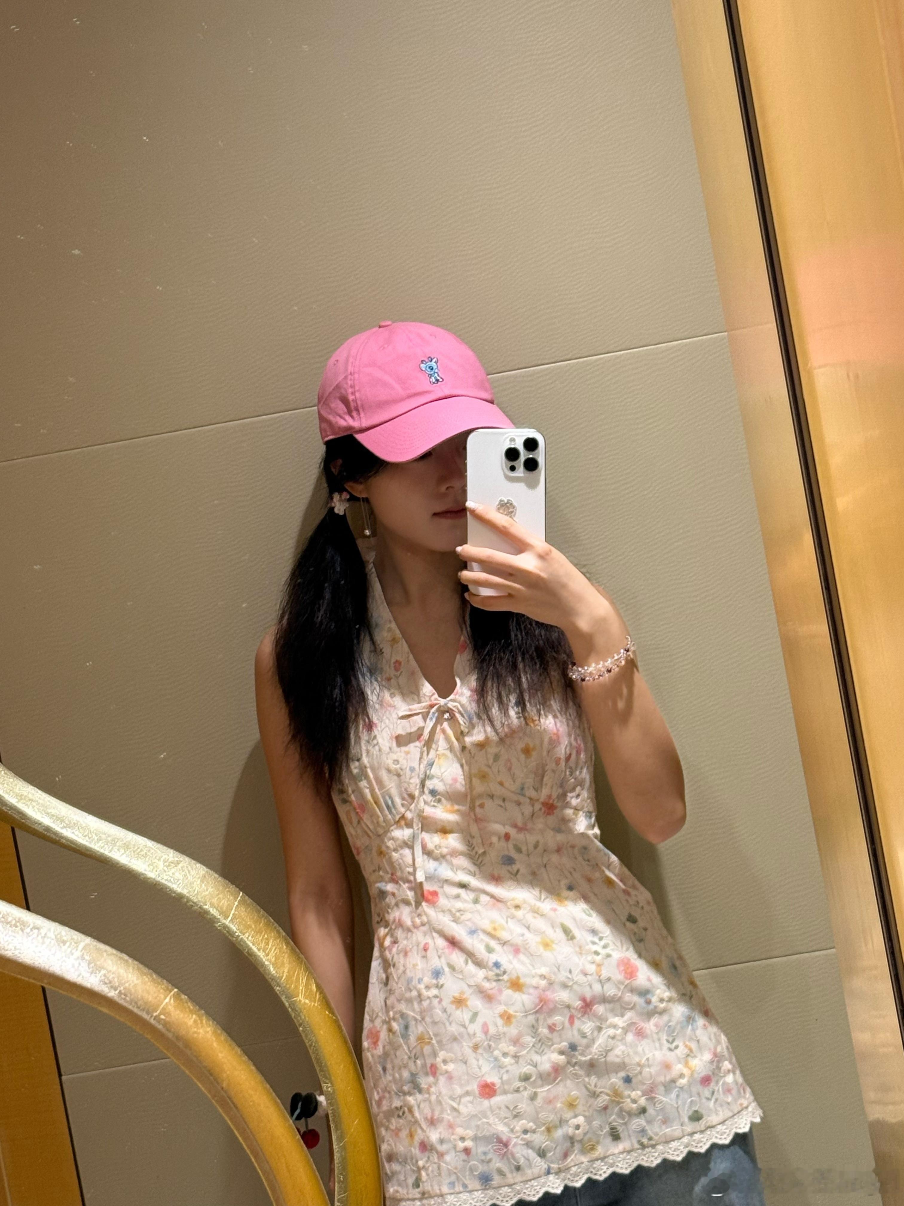 赵今麦美萌蓝莓味小蛋糕赵今麦在复制粘贴的时代，你是手写的诗