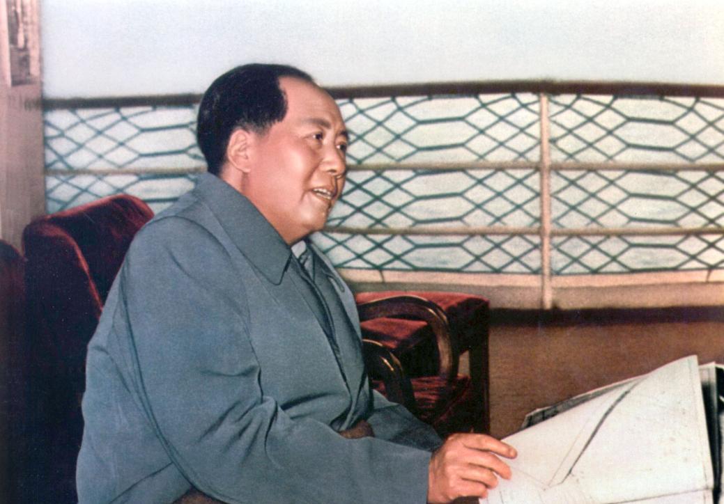 1958年8月13日毛主席说：天下大势归纳起来是三个主义。当天下午，毛主席在停