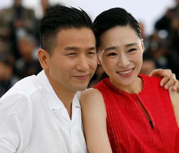 别人分手：拉黑、互删、老死不相往来。赵德胤&吴可熙分手：来，拍一部！再拍一部！