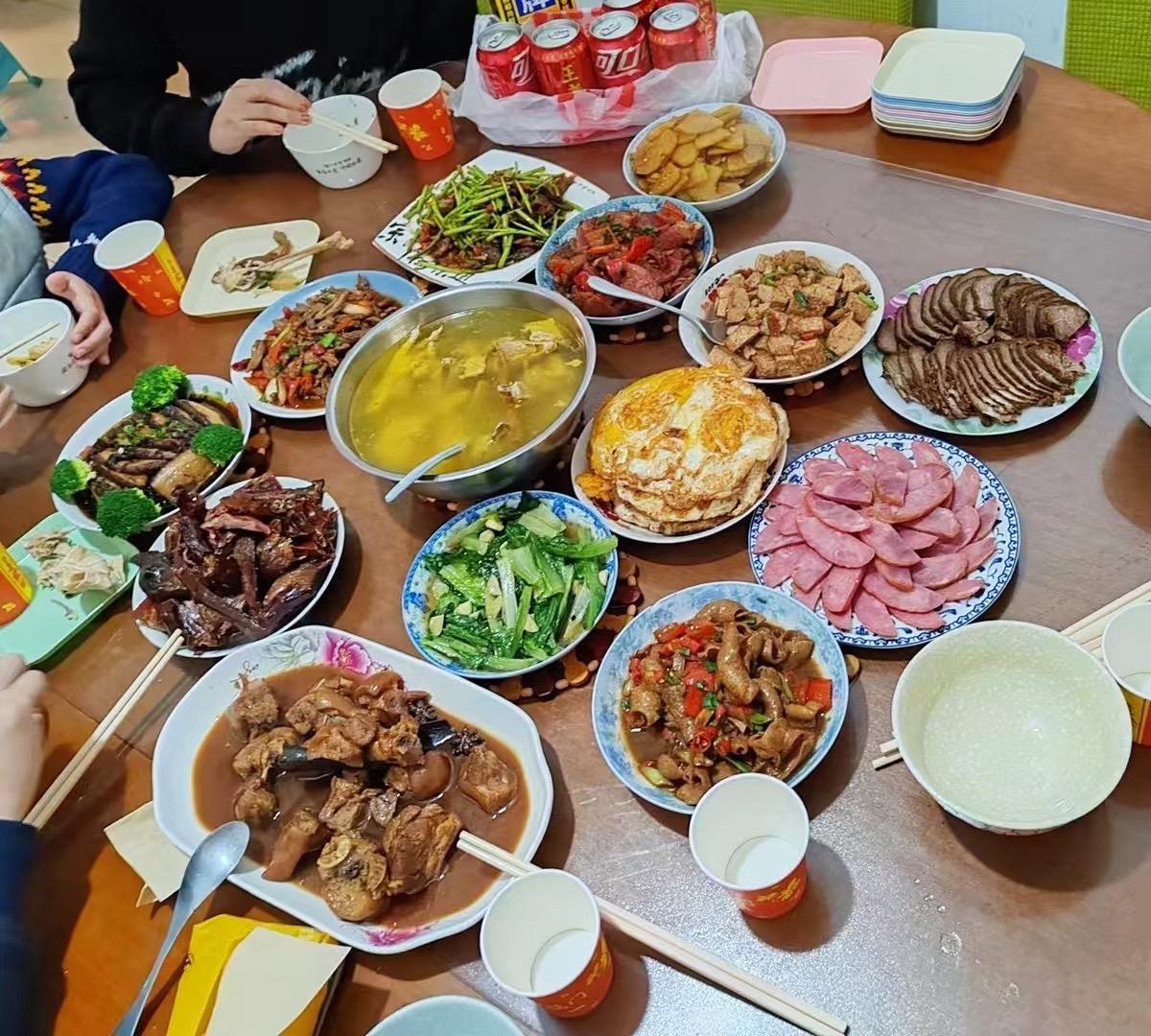 江西年夜饭。来看看江西年夜饭吃什么，欢迎来江西做客