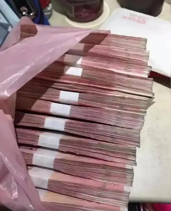 小姨子打来电话，15万彩礼差1万，怎么办？电话那头，小姨子的声音带着哭腔