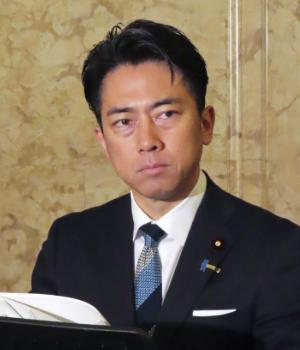 小泉进次郎公开"挑衅"，将一盆脏水泼向了中国，他表示日本发展军事力量，而中国却对