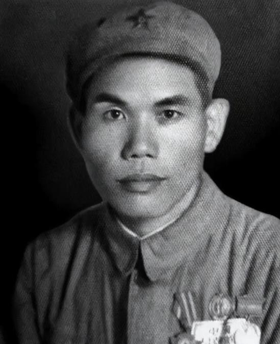 1955年，四野资深旅长王化一，得知授少校军衔，转身对组织干事，苦笑道：“太丢脸