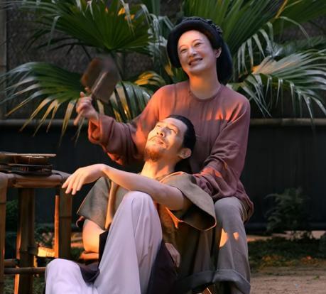 《长安的荔枝》中的赵掌书给所有电视机前的男人都上了一课。找老婆不看身材和脸蛋