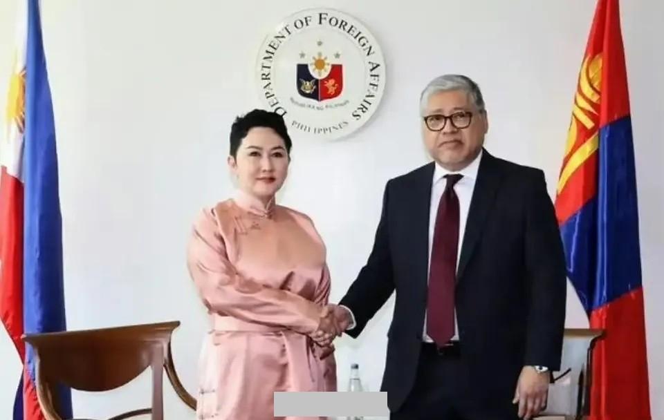 蒙古外长访菲，开口就说“支持菲律宾在南海的权益”，不料下一刻就彻底破防蒙古外