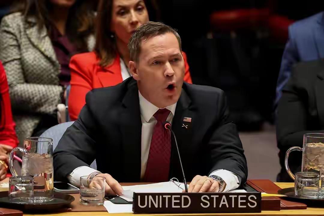 伊朗被围、美军磨刀，中国卫星过顶：一举一动全透明，霸权不敢妄动中东战云密布