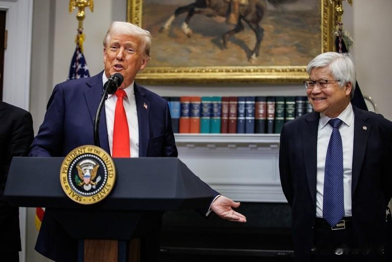 特朗普突然甩出台湾秘密，美中会谈避而不谈，背后藏着什么算计？11月3日美国CB