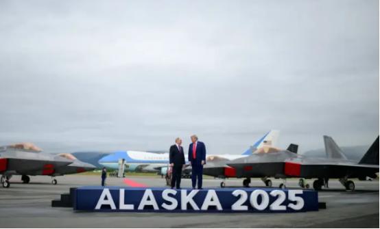 就在刚刚俄罗斯正式警告美国：普京不再需要与特朗普见面了，乌军已经被彻底击败据意大