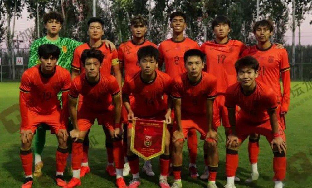 9‑10月的国际比赛窗口，咱们的U19国青在香河完成了一期封闭集训。这期一共召集29名球员。集训当中