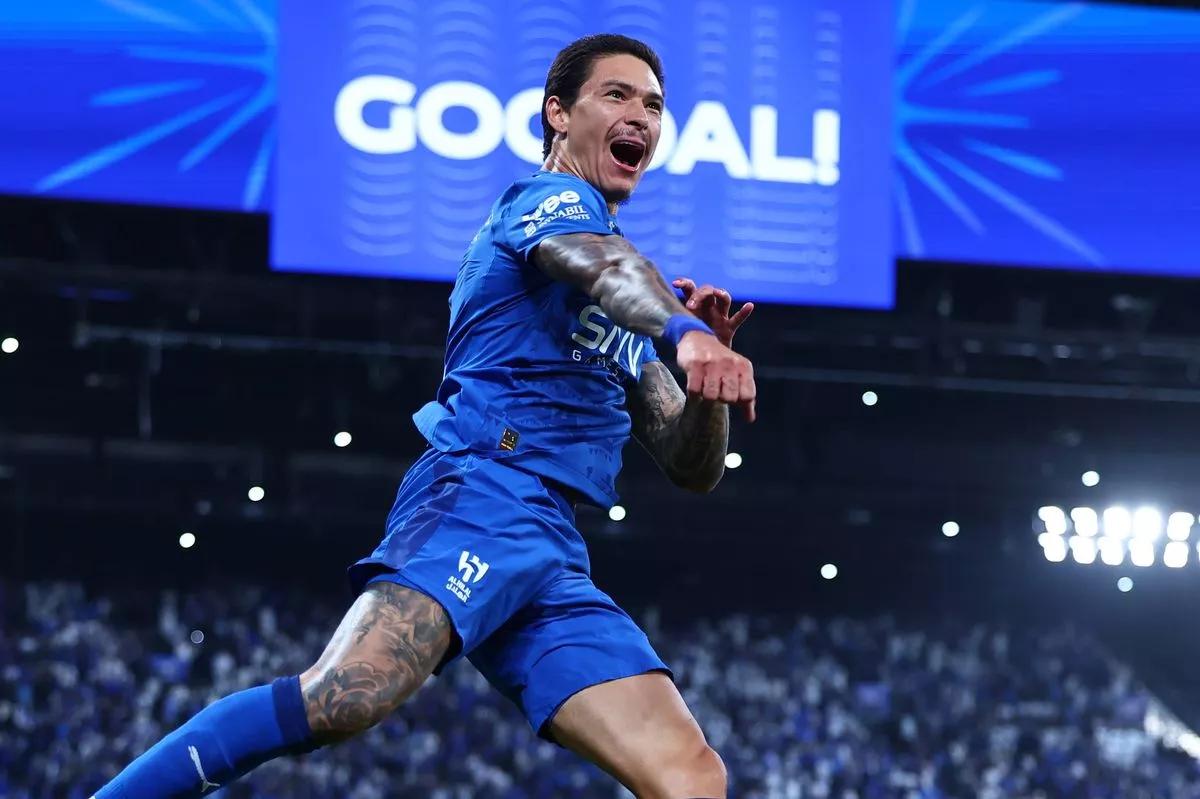 开始从沙特挖人了？这个冬天，努涅斯再次被推荐给了尤文图斯，就像今年夏天一样。