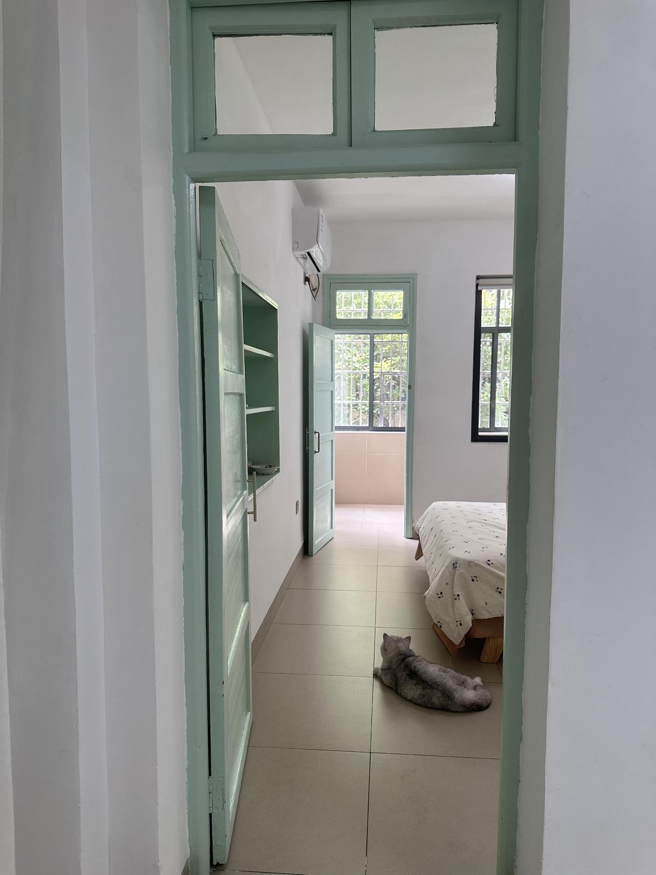 太喜欢我的新家了，虽然租到的是老破小，但是真的超满意房子，看到的满眼干净整洁，太