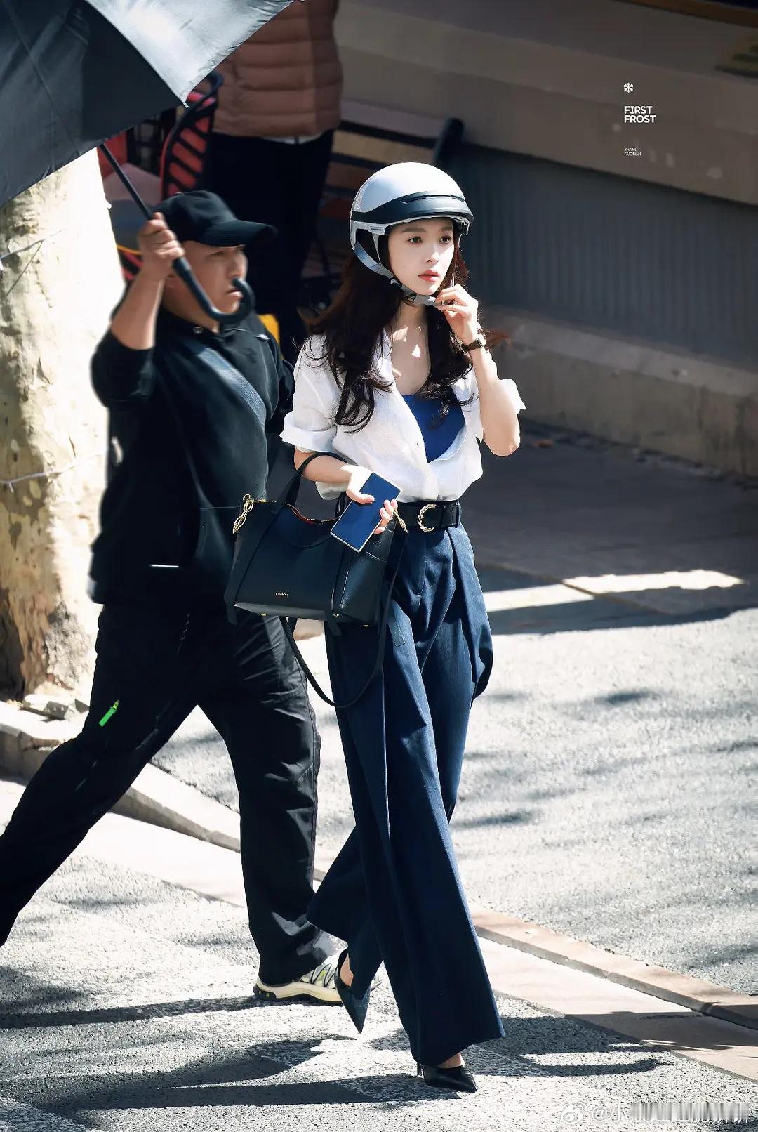 章若楠这一身路透怎么样