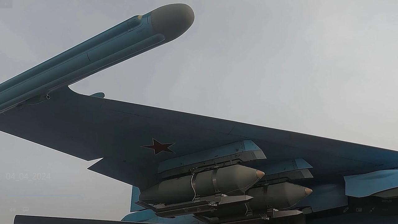 乌克兰空军前军官、现任一家电子战设备生产公司副主任阿纳托利·赫拉普钦斯基在乌克兰