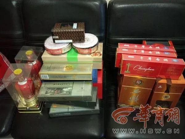 堂堂一位退休副省长家里，竟能悄无声息地被人搬走价值两百四十三万的茅台等名酒，这事听着简直比电影还魔幻