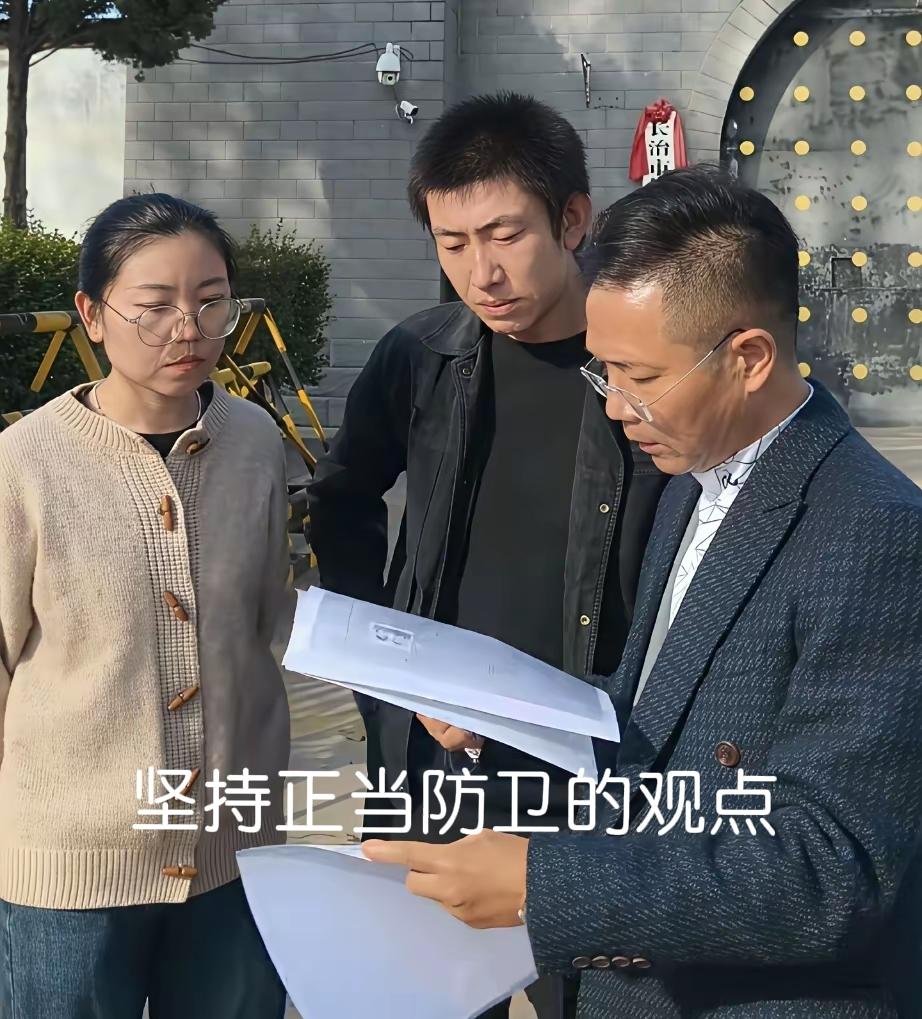 山西长治狗咬人事件，代理人李圣律师非常专业，准备得非常充分，一个人对付几个人，把