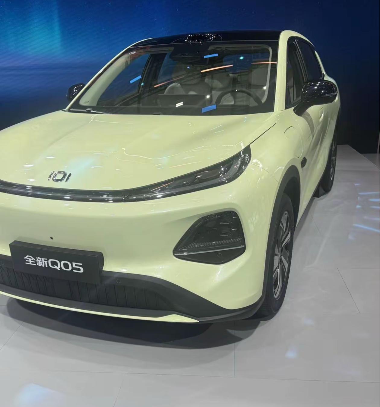 长安启源Q05是一款以超高性价比为核心卖点的纯电SUV。它的起售价仅7.99万元