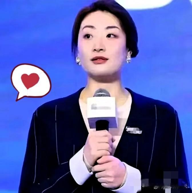 这下全国人民都知道了，宗馥莉卸任！31岁的许思敏毕业于浙江大学，接任宗馥莉担任
