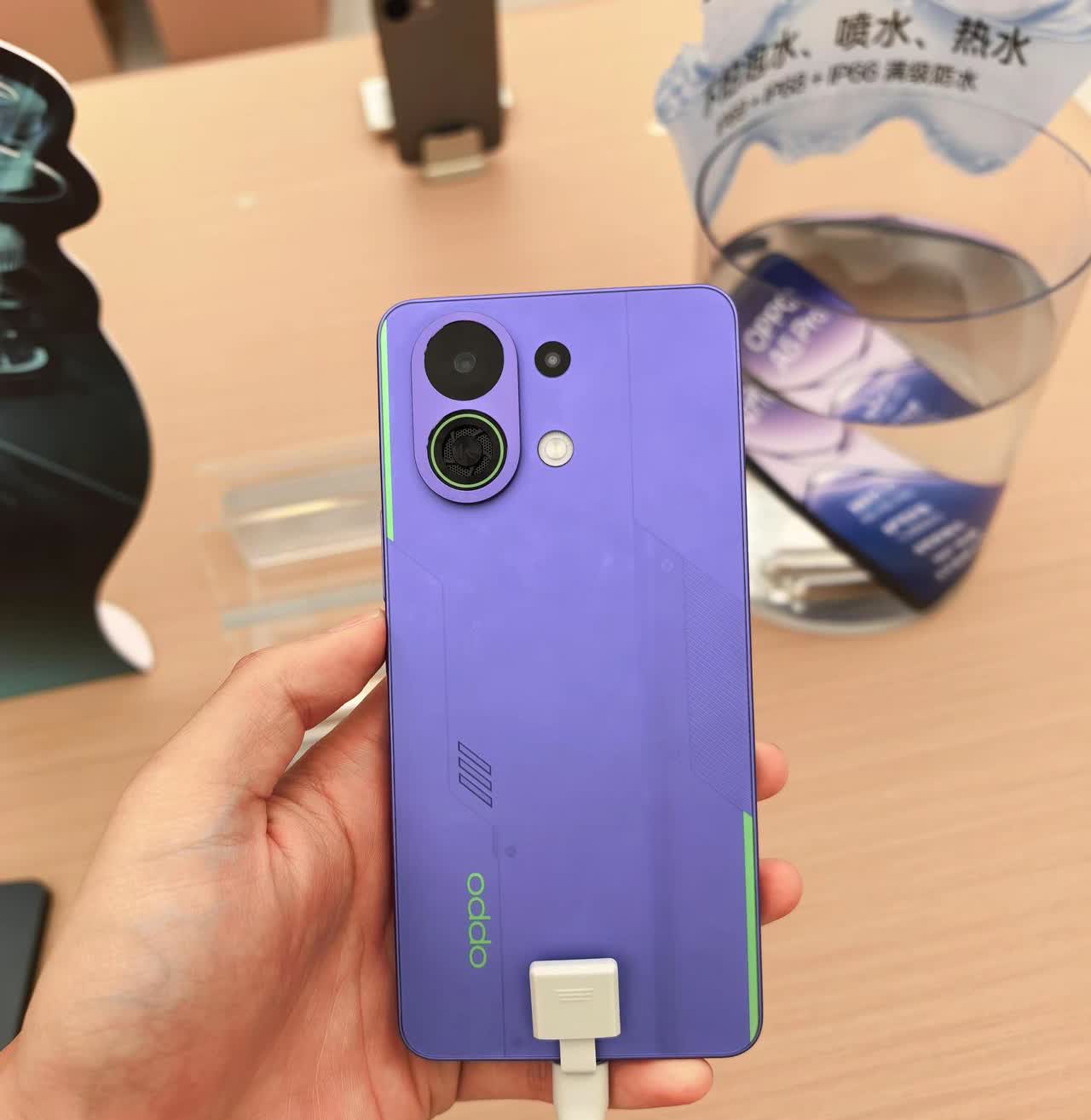 哪个颜色你最pick？k13turbo系列来啦，一共四款颜色，紫色，白色，黑色