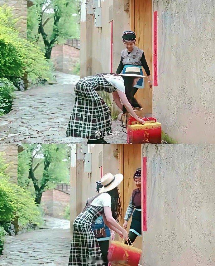 刘亦菲一看就是健身的，蹲下去的姿势太标准了