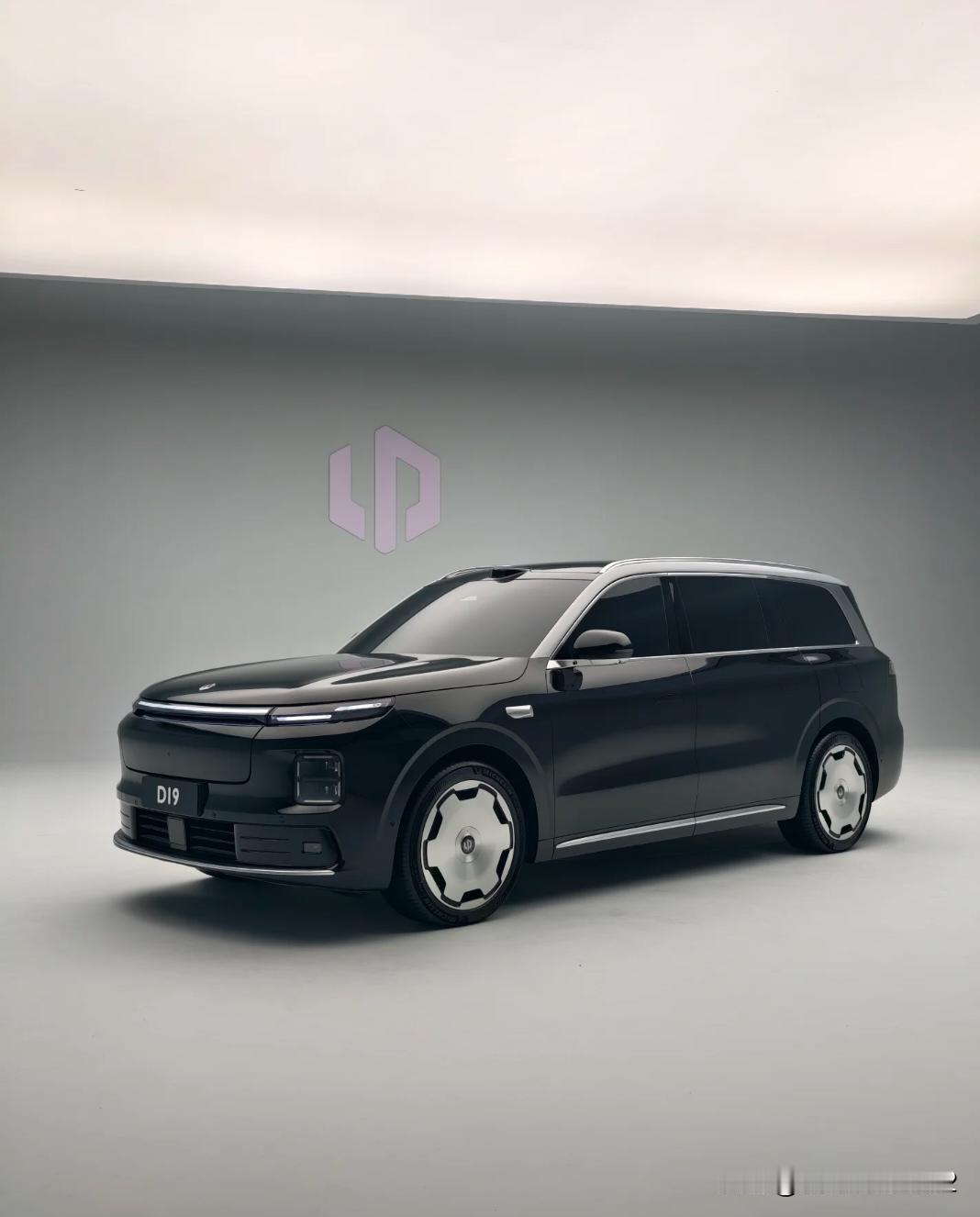 蔚来说增程的尽头是纯电，纯电的尽头是换电。从带电量80度，800V快充的零跑D