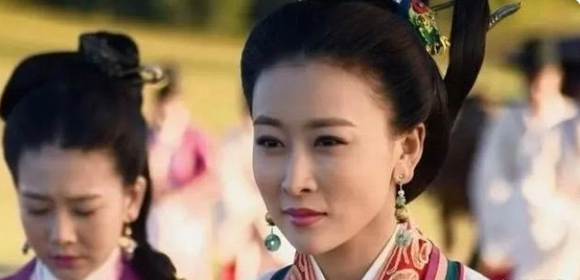 公元前506年，吴王阖闾攻破楚国都城，想让美艳的楚夫人侍寝，但有所顾虑