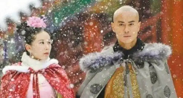 从古至今，冬天从来都不止是季节的冷暖，更是最残酷的阶级试金石。清代紫禁城的寒冬，