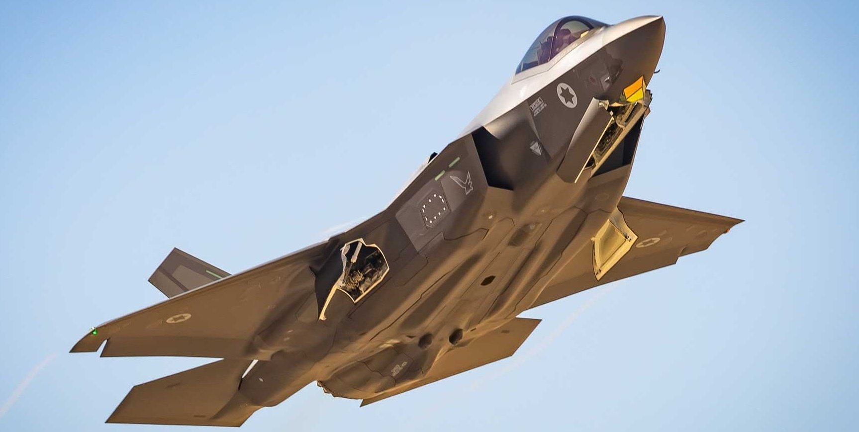 9月17日，美国国务院正式批准向沙特阿拉伯出售48架F-35A隐身战机，整套军售打包报价高达243亿