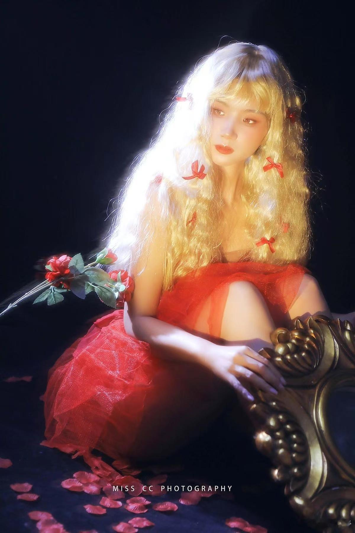 好看的小姐姐摄影师作品抄送