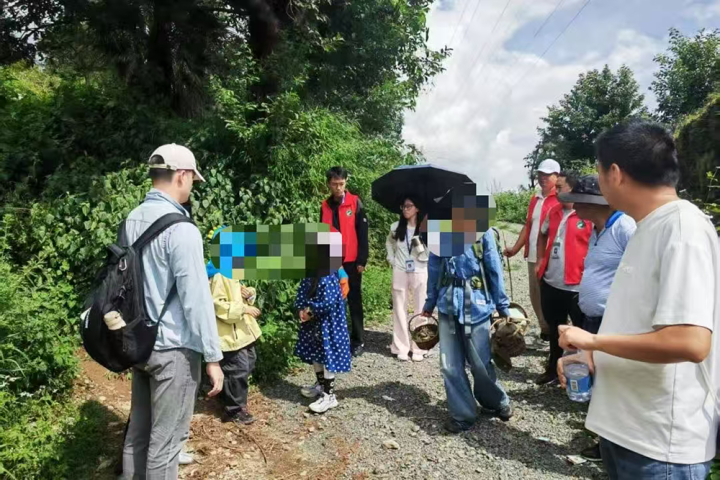 云南大理: 已劝返820人
