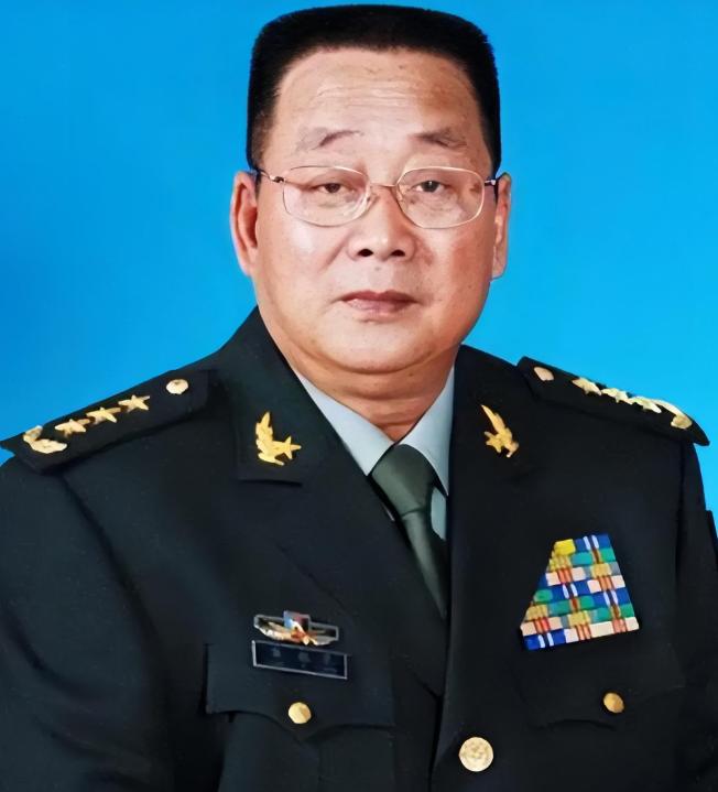 1991年，成都军区司令员张太恒乘坐黑鹰直升机到西藏视察，不幸发生空难，军区副司