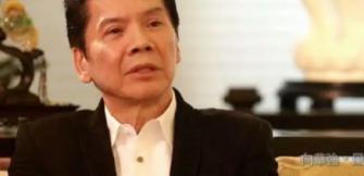 1996年，京城第一小混混白小航，在点歌台闹事，向华强警告白小航不要玩火，结果白