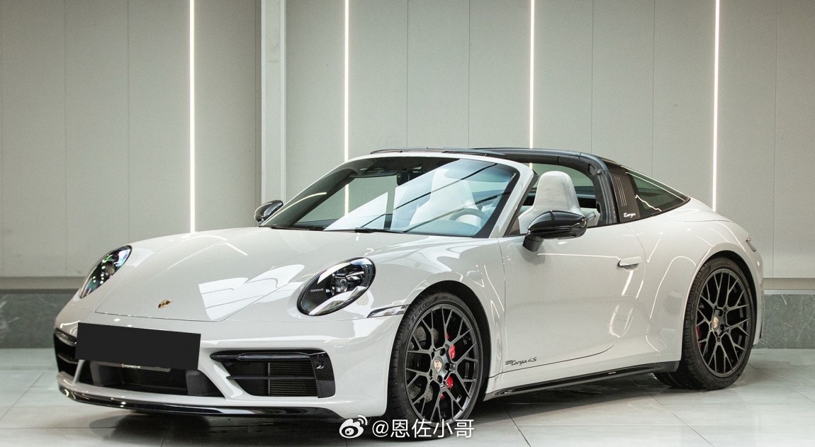 选配这么高的Targa4S我还是第一次见这辆保时捷911Targa4S哑