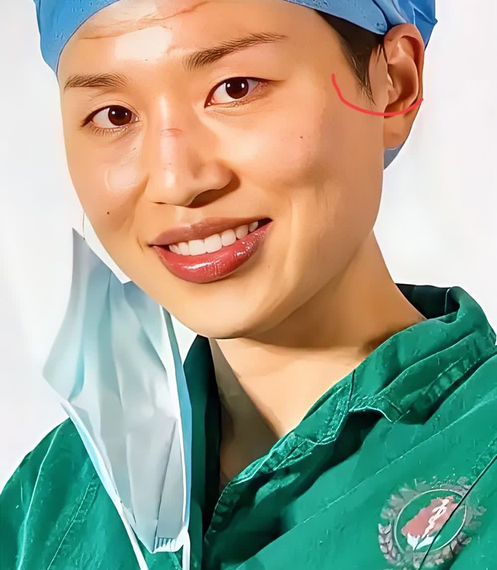 张水华，福建省首批支援宜昌医疗队成员之一。2020年2月，张水华