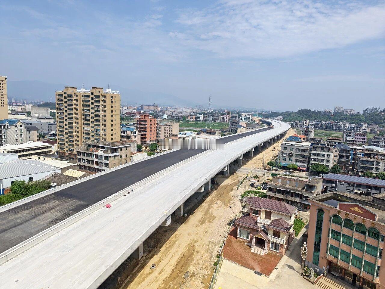 福州机场第二高速公路实现全线贯通将全力加快剩余工程建设，向着通车目标全面推进