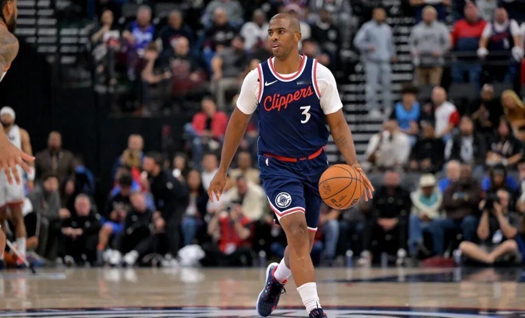 传奇谢幕！保罗21年狂揽4.04亿薪资，50岁后月领4.5万成人生赢家当“C