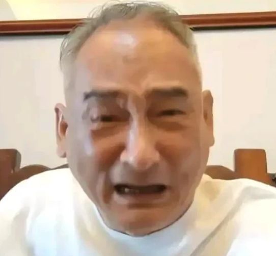 看来谢雷是没有放过杨议的意思！杨少华走了，豹哥来吊唁，老汪一撮合，他给杨