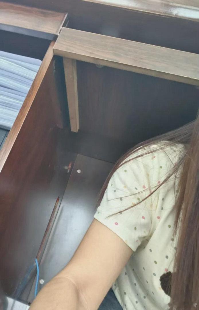 看得懂嘛兄弟们？​​​