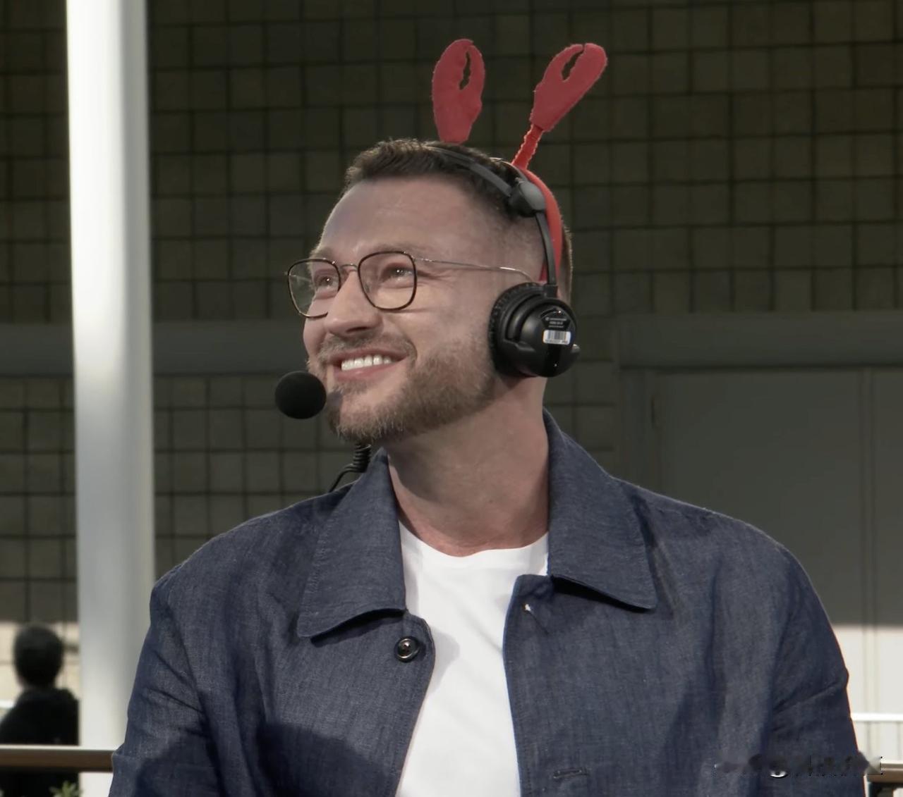 OpenClaw创始人吐槽腾讯抄袭，让“养龙虾”成本提高到五位数！最近，国内